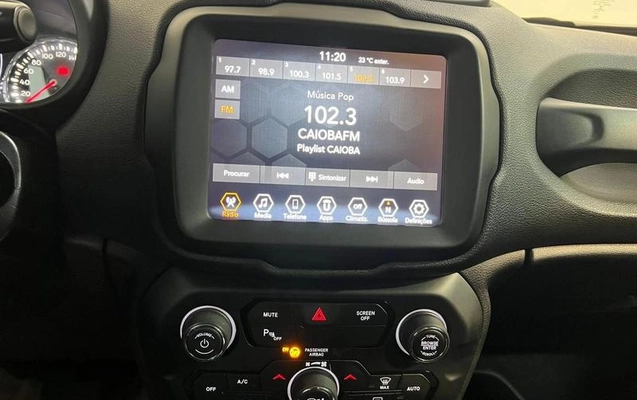 imagem-https://www.socarrao.com.br/sc-vehicle-images-prod/4005939/1790019283752-8440360_7_B_27e020199f.jpeg