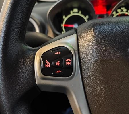 imagem-https://www.socarrao.com.br/sc-vehicle-images-prod/4005940/1790020216673-8440384_8_B_e7ddb09466.jpeg