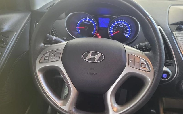imagem-https://www.socarrao.com.br/sc-vehicle-images-prod/4005941/1790019285883-8449725_5_B_58932f8bd7.jpeg