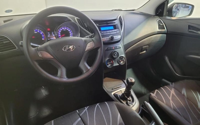 imagem-https://www.socarrao.com.br/sc-vehicle-images-prod/4005947/1790020049865-8452256_13_B_43afb0ddcf.jpeg