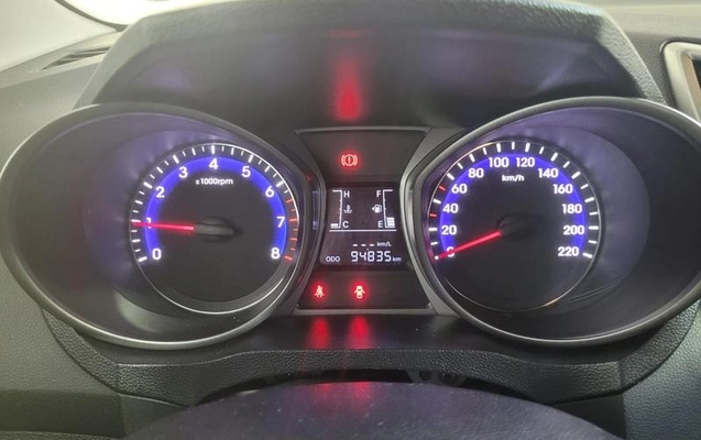 imagem-https://www.socarrao.com.br/sc-vehicle-images-prod/4005947/1790020049873-8452256_5_B_35578966f5.jpeg