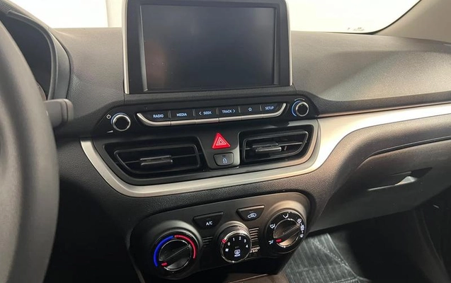 imagem-https://www.socarrao.com.br/sc-vehicle-images-prod/4005949/1790019956492-8467007_6_B_15f731c64d.jpeg