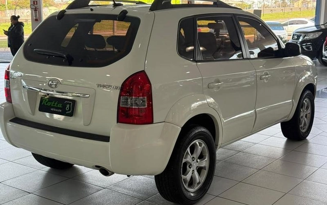 imagem-https://www.socarrao.com.br/sc-vehicle-images-prod/4005951/1790019295076-8474591_3_B_721396c9e0.jpeg