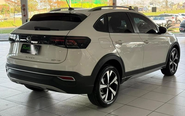 imagem-https://www.socarrao.com.br/sc-vehicle-images-prod/4005952/1790019295927-8478668_3_B_3144cb185c.jpeg