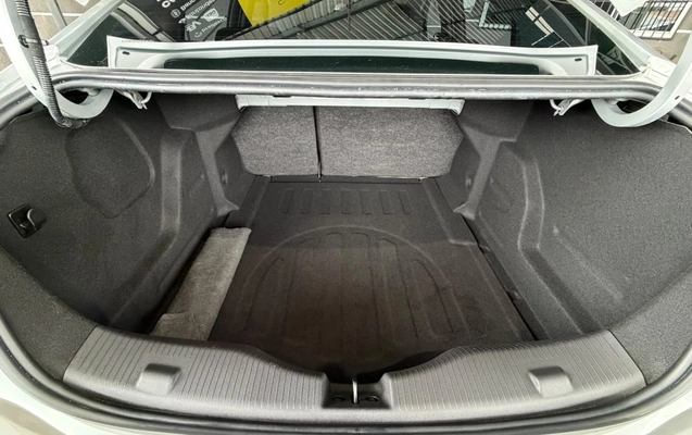 imagem-https://www.socarrao.com.br/sc-vehicle-images-prod/4006054/1790019564270-V2hhdHNBcHAgSW1hZ2UgMjAyNi0wOS0yMSBhdCAxNi4yMC40OS5qcGVn.jpeg