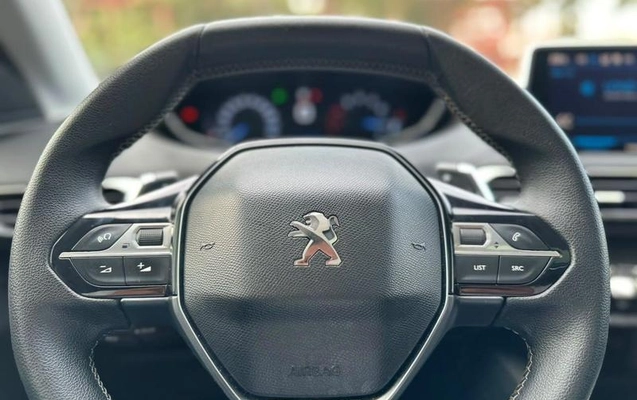 imagem-https://www.socarrao.com.br/sc-vehicle-images-prod/4006062/1792096511161-8440387_6_B_70449bb5a7.jpeg