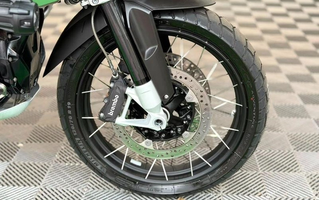 imagem-https://www.socarrao.com.br/sc-vehicle-images-prod/4006070/1790019649153-8300051_5_B_d227daf3b9.jpeg