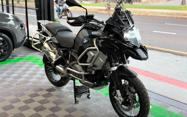 imagem-https://www.socarrao.com.br/sc-vehicle-images-prod/4006070/1790019649156-8300051_7_B_d5d1d323fb.jpeg