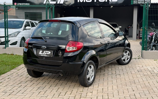 imagem-https://www.socarrao.com.br/sc-vehicle-images-prod/4006079/1790161081259-130cda17-91bb-41d1-9a67-be36ccae56ef.jpeg