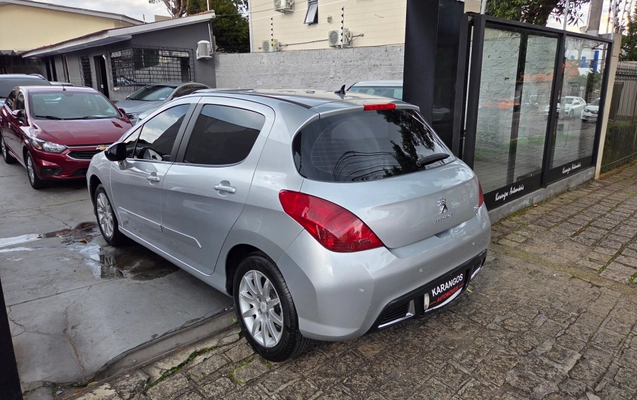 imagem-https://www.socarrao.com.br/sc-vehicle-images-prod/4006168/1790019922948-2d965cbc-9af9-4e51-8776-79cba06ec469.jpg