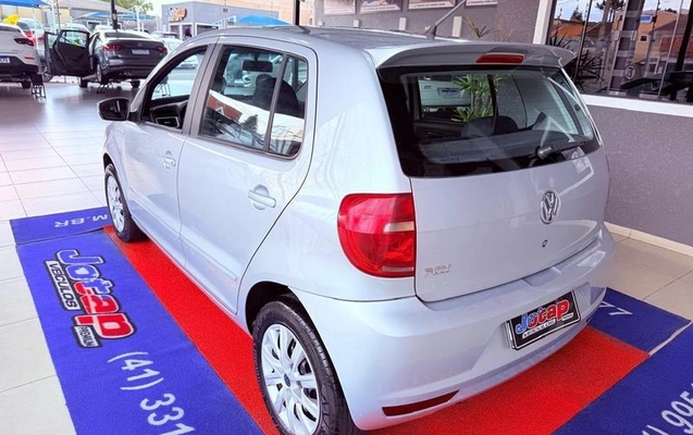 imagem-https://www.socarrao.com.br/sc-vehicle-images-prod/4006432/1790020327850-8432496_9_B_edeba498b9.jpeg