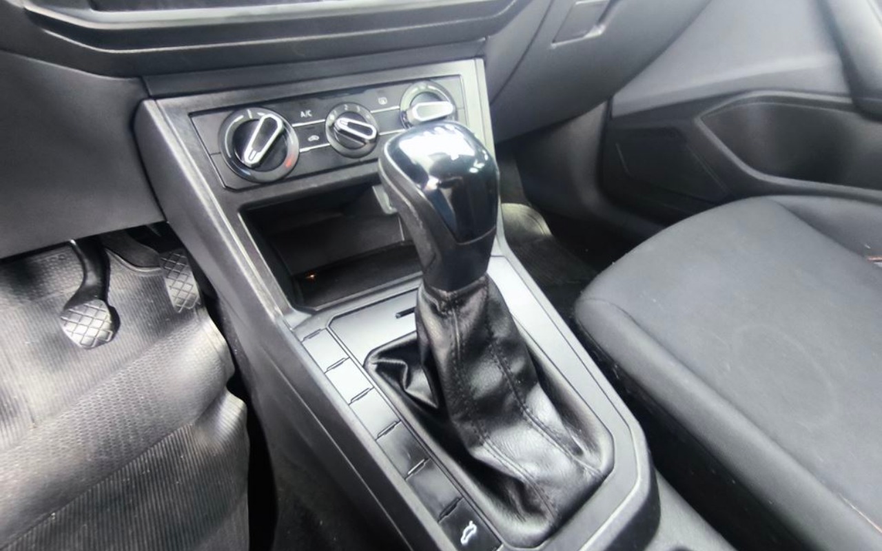 imagem-https://www.socarrao.com.br/sc-vehicle-images-prod/4006458/1790106459788-SU1HXzIwMjYwOTIxXzE2MjA0MSAoQ29weSkuanBn.jpg