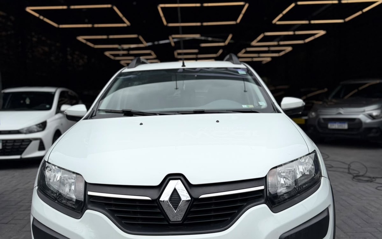 imagem-https://www.socarrao.com.br/sc-vehicle-images-prod/4006629/1790021074665-MTkzMDQwODUtM2FkYS00NWNjLWExYTktNzU1OGYxNTM5ZjljLmpwZWc.jpeg