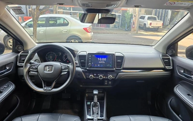 imagem-https://www.socarrao.com.br/sc-vehicle-images-prod/4006767/1790021199854-8493258_20_B_374441b11e.jpeg