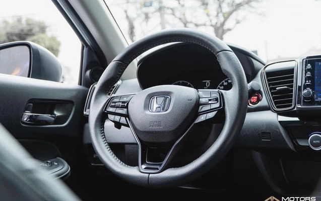 imagem-https://www.socarrao.com.br/sc-vehicle-images-prod/4006819/1790021509671-8474002_11_B_d1fd6d4fc1.jpeg