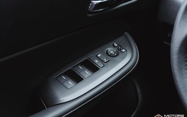 imagem-https://www.socarrao.com.br/sc-vehicle-images-prod/4006819/1790021509673-8474002_12_B_5fd88373b4.jpeg