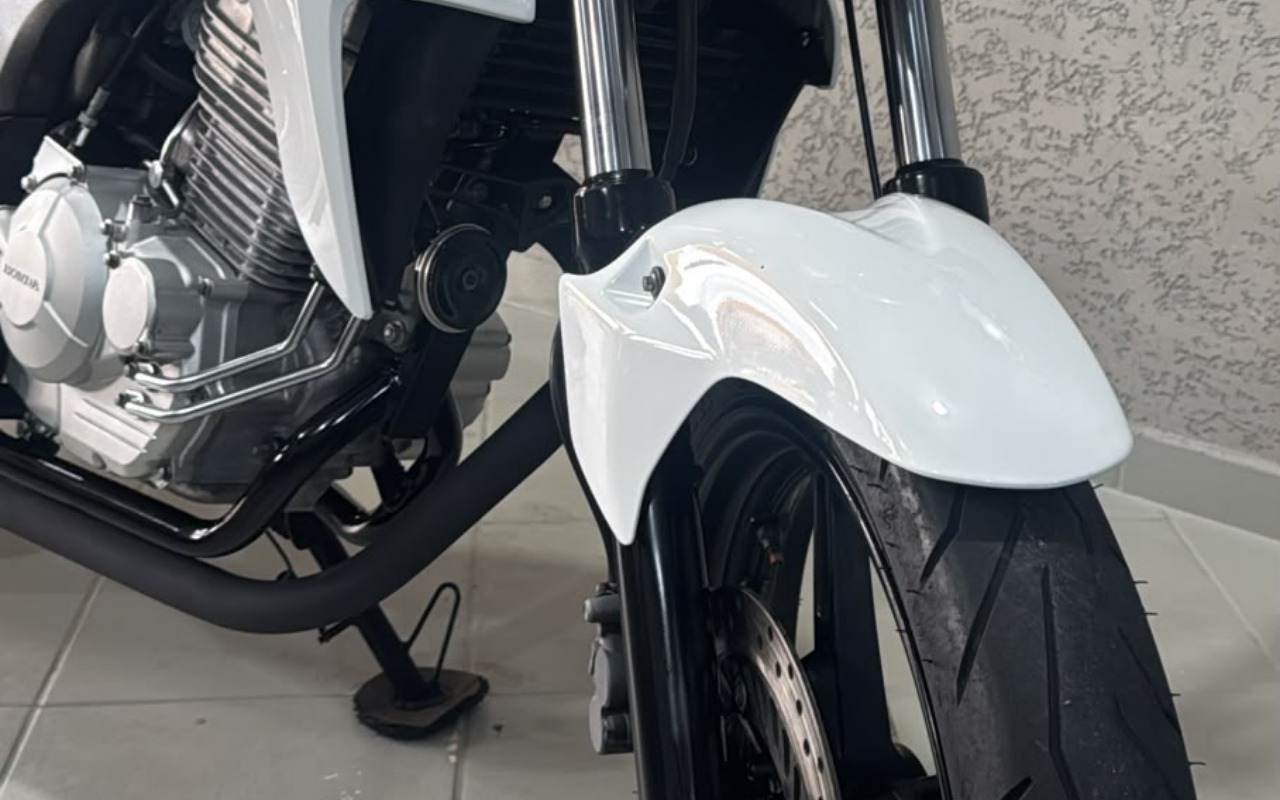 imagem-https://www.socarrao.com.br/sc-vehicle-images-prod/4006822/1790021522144-V2hhdHNBcHAgSW1hZ2UgMjAyNi0wOS0yMSBhdCAxNi41MC4zMC5qcGVn.jpeg
