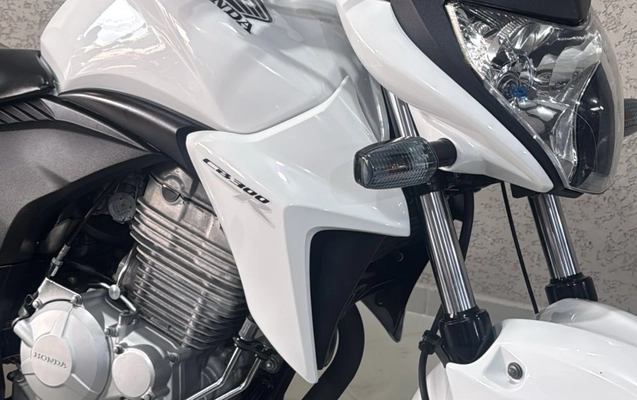imagem-https://www.socarrao.com.br/sc-vehicle-images-prod/4006822/1790021522221-V2hhdHNBcHAgSW1hZ2UgMjAyNi0wOS0yMSBhdCAxNi41MC40MS5qcGVn.jpeg