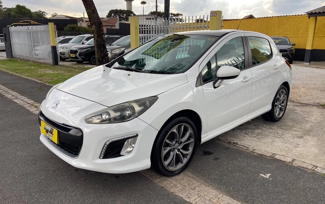 imagem-https://www.socarrao.com.br/sc-vehicle-images-prod/4006826/1790021705603-V2hhdHNBcHAgSW1hZ2UgMjAyNi0wOS0yMSBhdCAxNy4wMC4zMiAoMSkuanBlZw.jpeg
