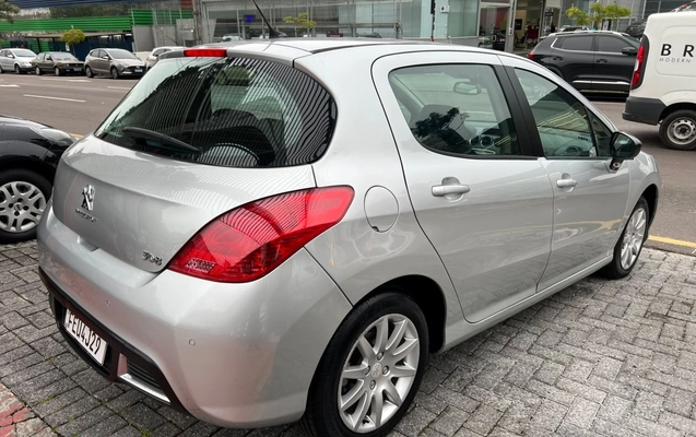 imagem-https://www.socarrao.com.br/sc-vehicle-images-prod/4006834/1790190909327-NC5qcGc.jpg