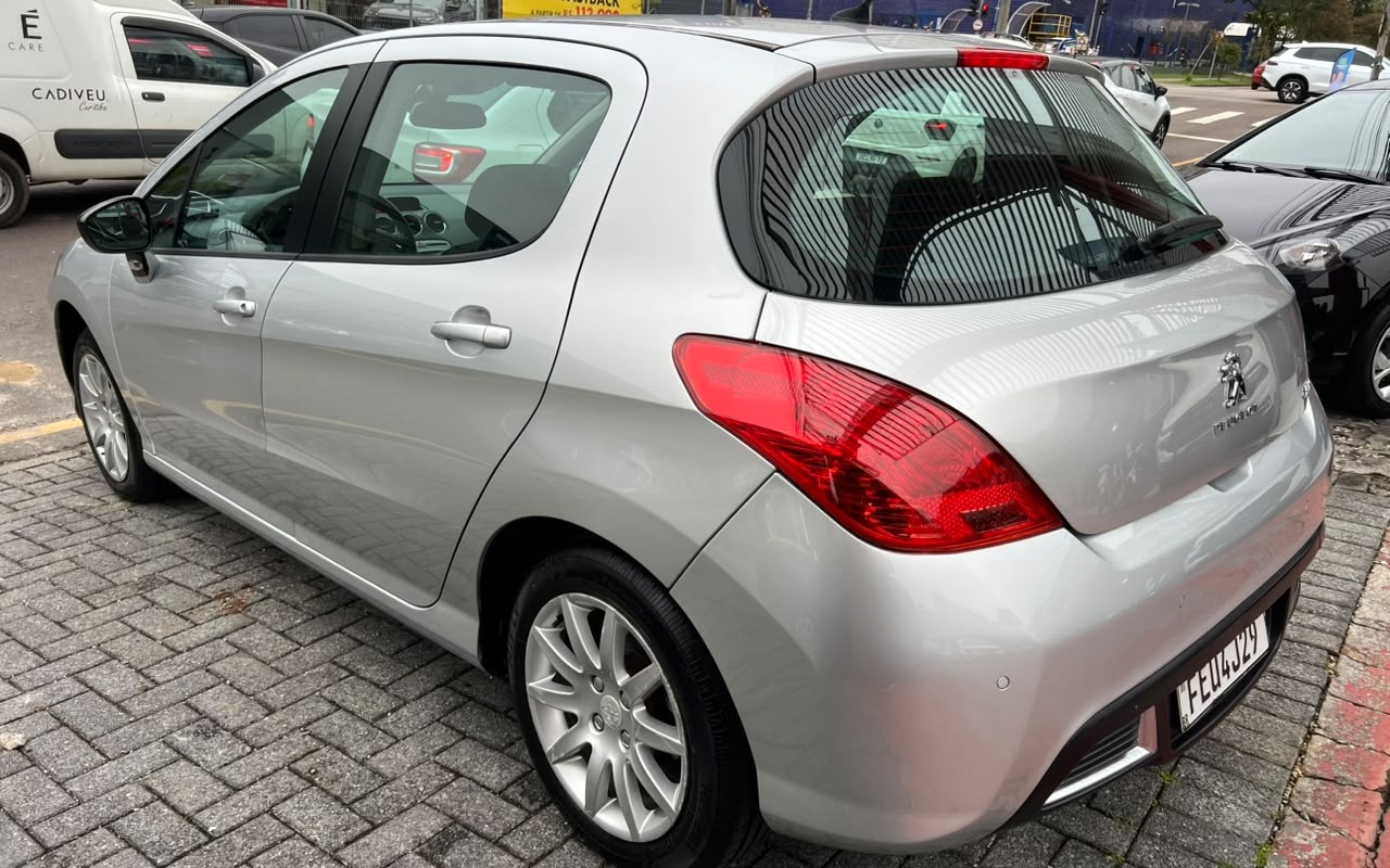 imagem-https://www.socarrao.com.br/sc-vehicle-images-prod/4006834/1790190909459-Ni5qcGc.jpg