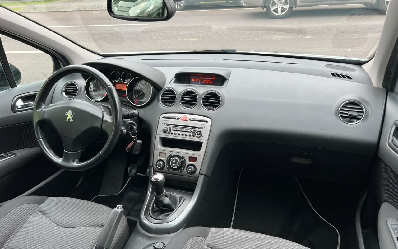 imagem-https://www.socarrao.com.br/sc-vehicle-images-prod/4006834/1790190909824-MTAuanBn.jpg