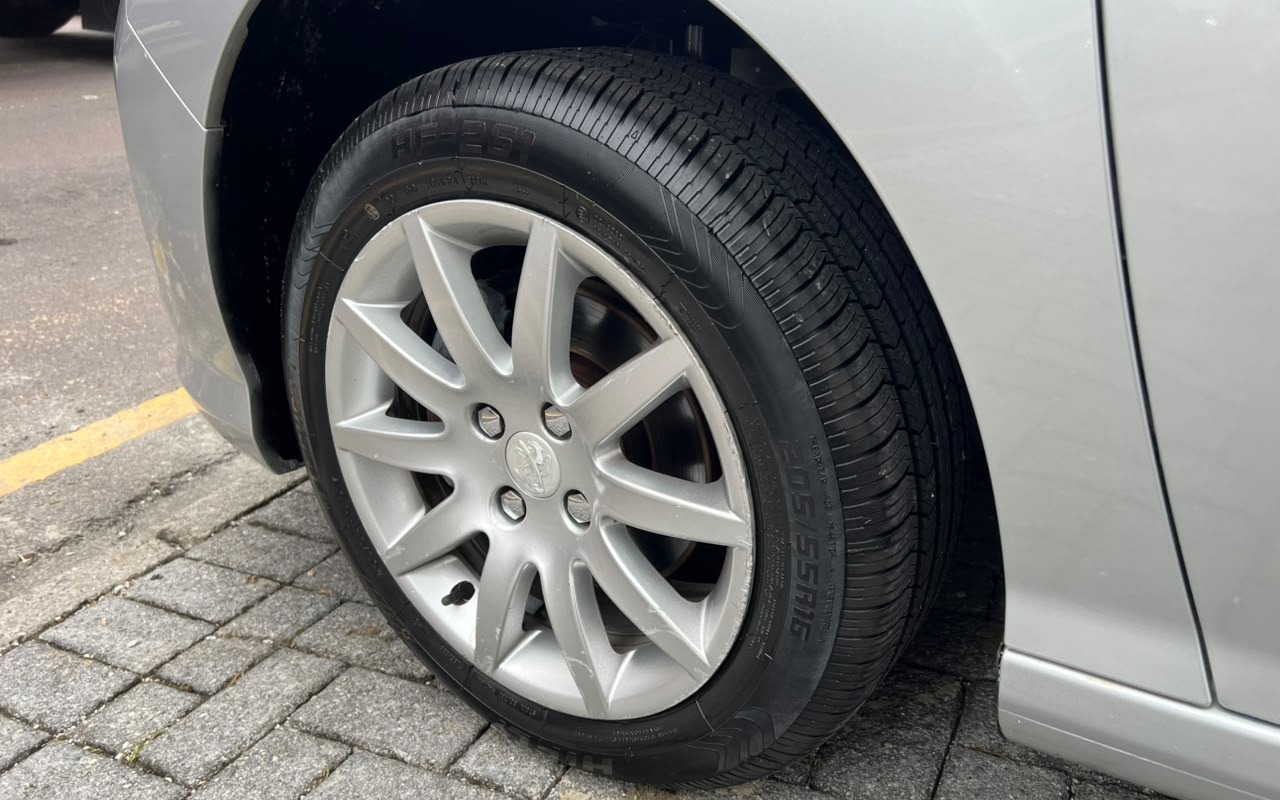 imagem-https://www.socarrao.com.br/sc-vehicle-images-prod/4006834/1790190910120-MTMuanBn.jpg
