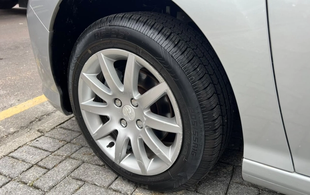 imagem-https://www.socarrao.com.br/sc-vehicle-images-prod/4006834/1790190910120-MTMuanBn.jpg