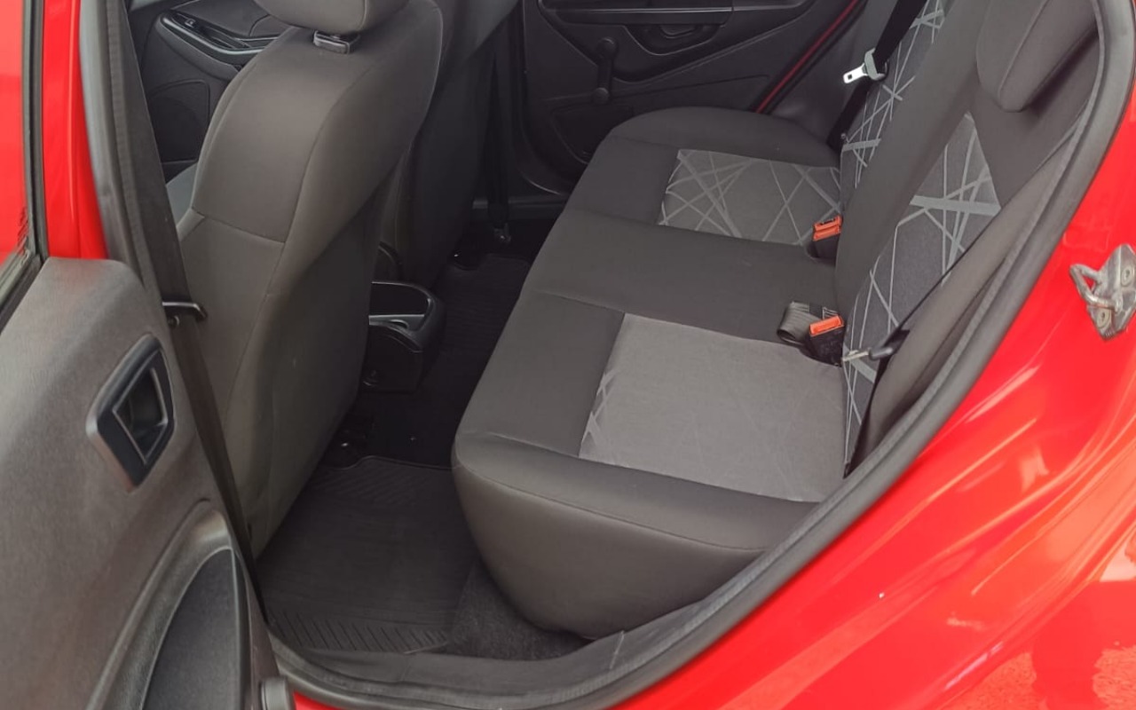 imagem-https://www.socarrao.com.br/sc-vehicle-images-prod/4006906/1790021995990-V2hhdHNBcHAgSW1hZ2UgMjAyNi0wOS0yMSBhdCAxNy4wNS41Ny5qcGVn.jpeg