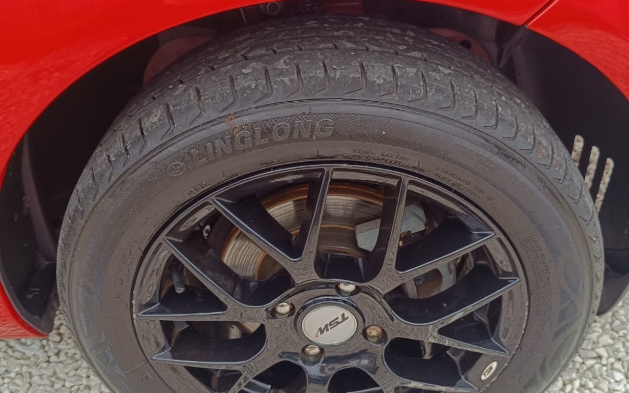 imagem-https://www.socarrao.com.br/sc-vehicle-images-prod/4006906/1790021996080-V2hhdHNBcHAgSW1hZ2UgMjAyNi0wOS0yMSBhdCAxNy4wNS41NSAoMSkuanBlZw.jpeg