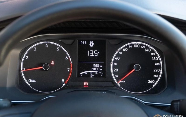 imagem-https://www.socarrao.com.br/sc-vehicle-images-prod/4006979/1790022112269-8407873_11_B_44f37344c5.jpeg