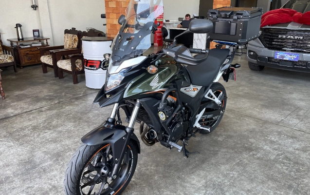 imagem-https://www.socarrao.com.br/sc-vehicle-images-prod/4007007/1790022145047-app-photos-gv2JtNRPTYKcaOOo0ojBKItr30E95I7y.jpg