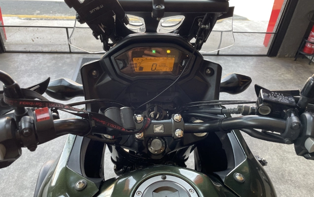 imagem-https://www.socarrao.com.br/sc-vehicle-images-prod/4007007/1790022145067-app-photos-OLecCbs1LjAxcX2Rcu54eE63uh5SqQCF.jpg