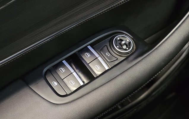 imagem-https://www.socarrao.com.br/sc-vehicle-images-prod/4007195/1790022472590-1_025145.jpg