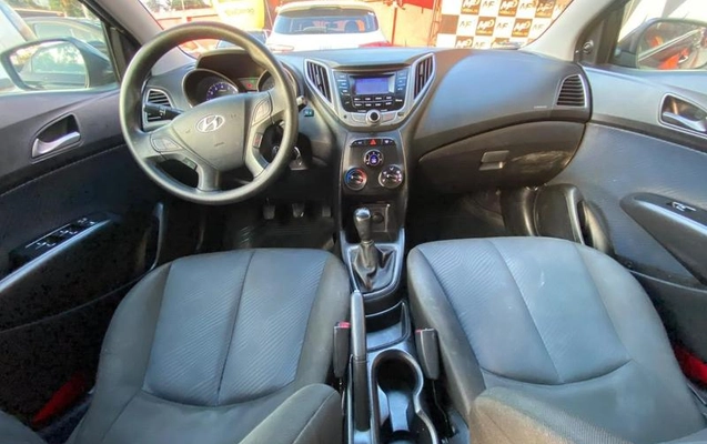 imagem-https://www.socarrao.com.br/sc-vehicle-images-prod/4007218/1790022534750-8492132_5_B_e545c92661.jpeg