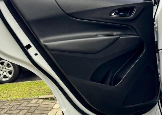 imagem-https://www.socarrao.com.br/sc-vehicle-images-prod/4007219/1790258029982-8498716_13_B_d50ec41b74.jpeg