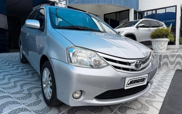 imagem-https://www.socarrao.com.br/sc-vehicle-images-prod/4007235/1790022588599-8460654_0_B_c21cef6e86.jpeg