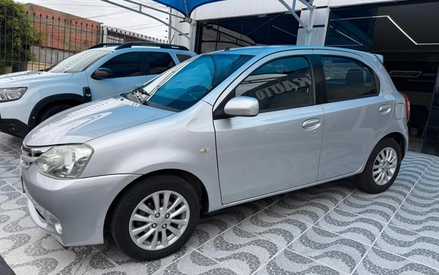imagem-https://www.socarrao.com.br/sc-vehicle-images-prod/4007235/1790022588604-8460654_2_B_933e974c01.jpeg