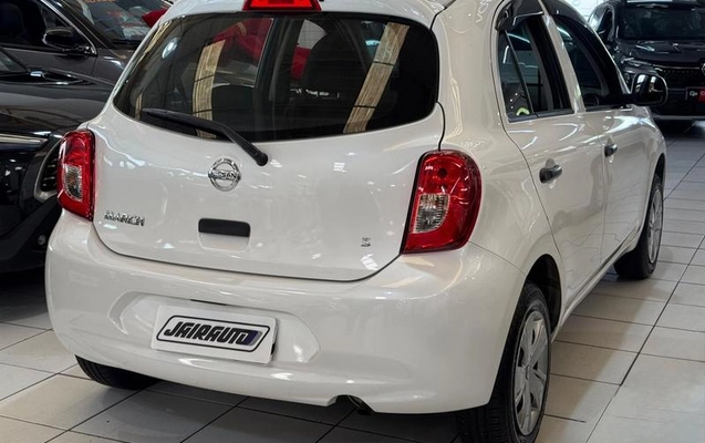 imagem-https://www.socarrao.com.br/sc-vehicle-images-prod/4007238/1790022591330-8491965_8_B_8dd4229cd0.jpeg