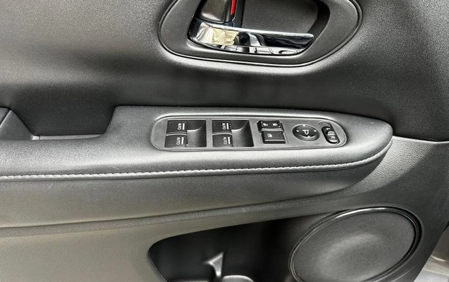 imagem-https://www.socarrao.com.br/sc-vehicle-images-prod/4007255/1790022643189-8490162_15_B_33298a151d.jpeg