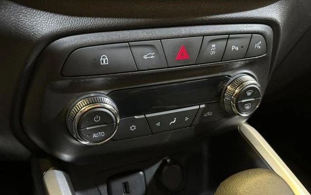 imagem-https://www.socarrao.com.br/sc-vehicle-images-prod/4007274/1790022730311-8489680_13_B_6823c540a4.jpeg