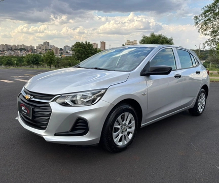 Chevrolet Onix 2020 Prata — foto 1 de 3