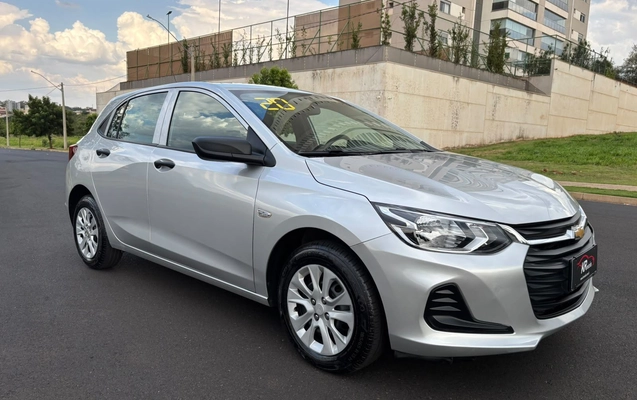 imagem-https://www.socarrao.com.br/sc-vehicle-images-prod/4007288/1790022902416-7b538f8c802f4c60b22d04f560964a9f_1790021411018.jpg