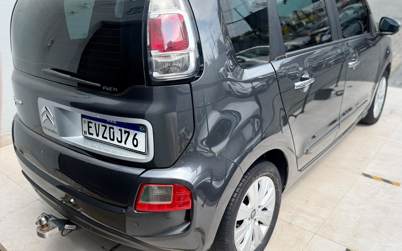 imagem-https://www.socarrao.com.br/sc-vehicle-images-prod/4007317/1790023003516-V2hhdHNBcHAgSW1hZ2UgMjAyNi0wOS0yMCBhdCAxMi4yMy4zOSAoMikuanBlZw.jpeg