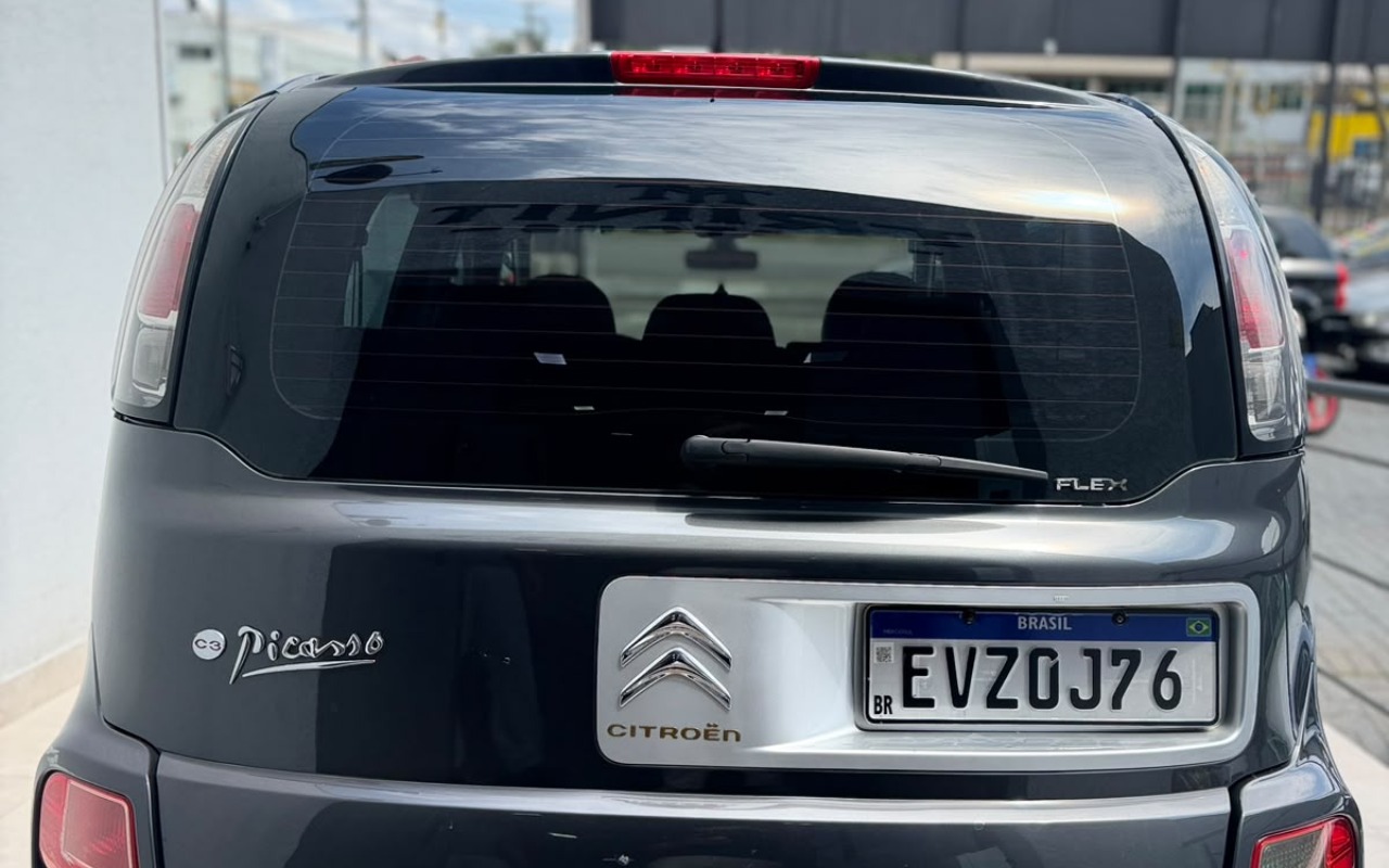 imagem-https://www.socarrao.com.br/sc-vehicle-images-prod/4007317/1790023003630-V2hhdHNBcHAgSW1hZ2UgMjAyNi0wOS0yMCBhdCAxMi4yMy40MC5qcGVn.jpeg
