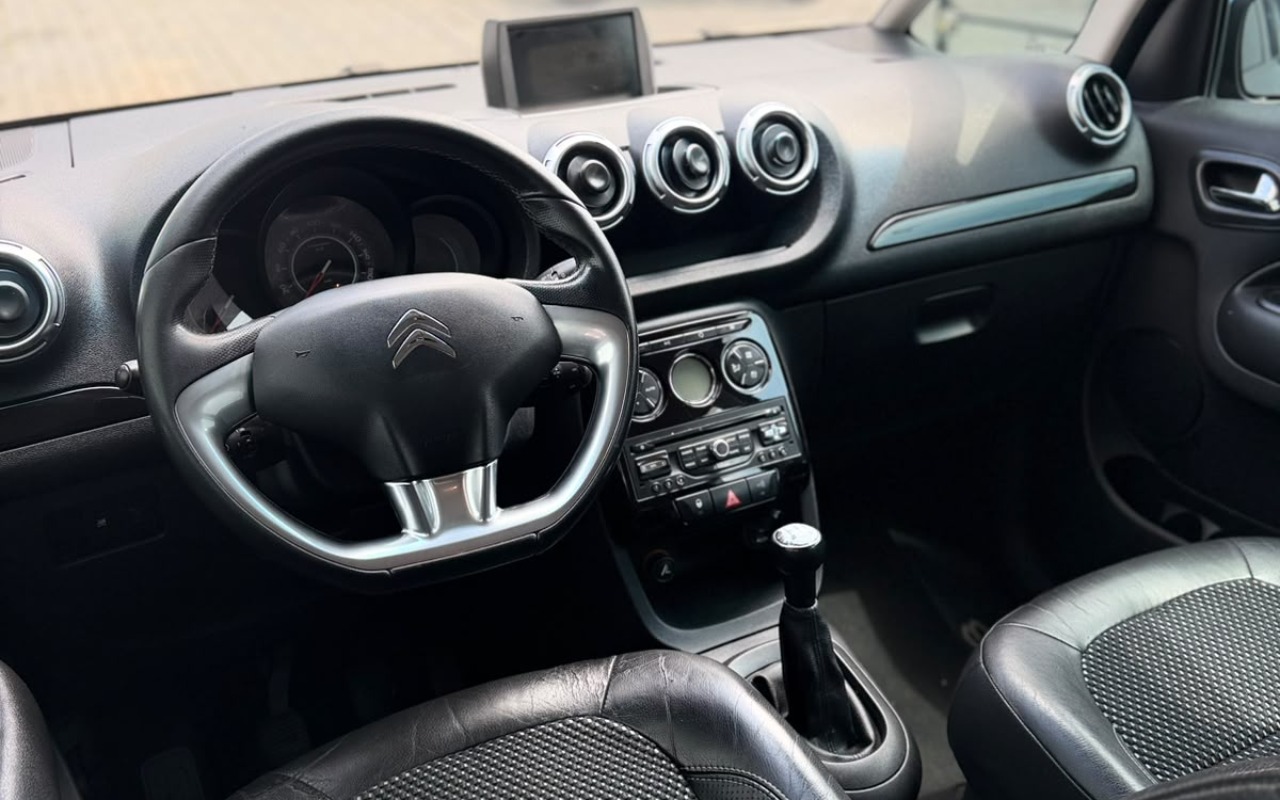 imagem-https://www.socarrao.com.br/sc-vehicle-images-prod/4007317/1790023003750-V2hhdHNBcHAgSW1hZ2UgMjAyNi0wOS0yMCBhdCAxMi4yMy40MCAoMikuanBlZw.jpeg