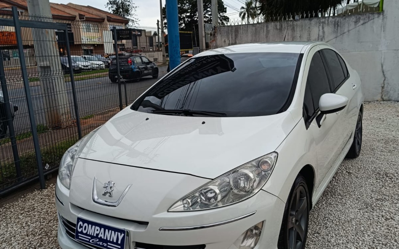 Peugeot 408 2015 Branco — foto 1 de 3
