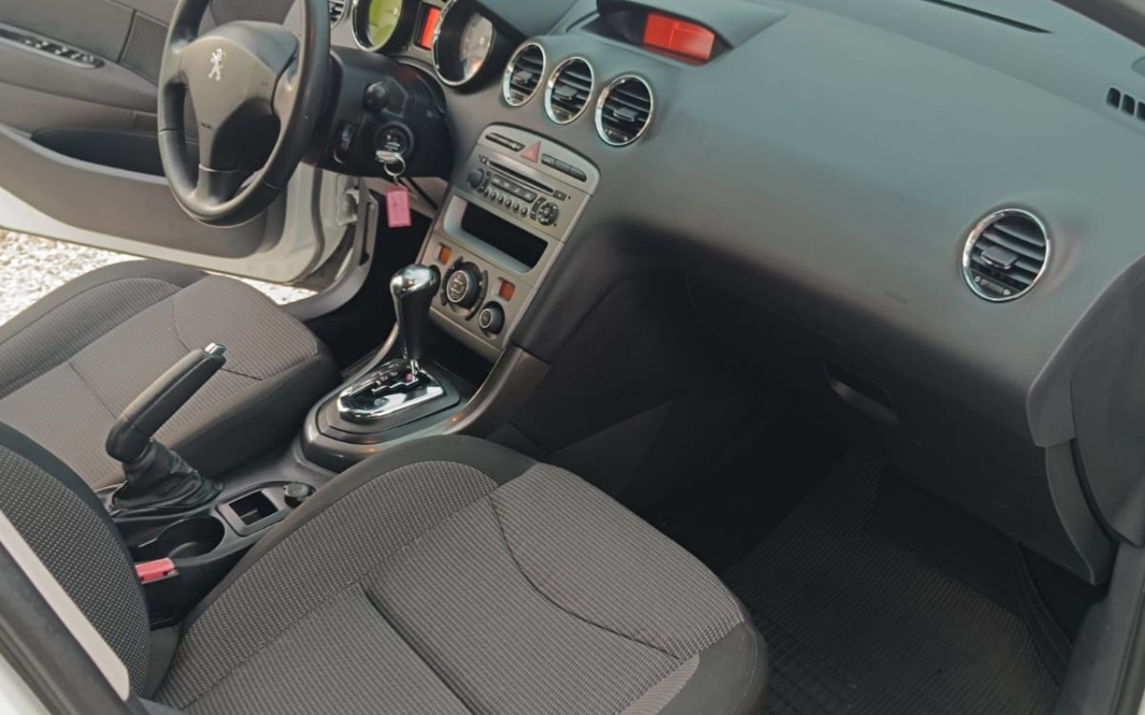 imagem-https://www.socarrao.com.br/sc-vehicle-images-prod/4007437/1790023197464-V2hhdHNBcHAgSW1hZ2UgMjAyNi0wOS0xNCBhdCAxMS41NC40OCAoMikuanBlZw.jpeg