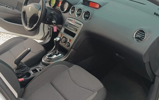 imagem-https://www.socarrao.com.br/sc-vehicle-images-prod/4007437/1790023197464-V2hhdHNBcHAgSW1hZ2UgMjAyNi0wOS0xNCBhdCAxMS41NC40OCAoMikuanBlZw.jpeg