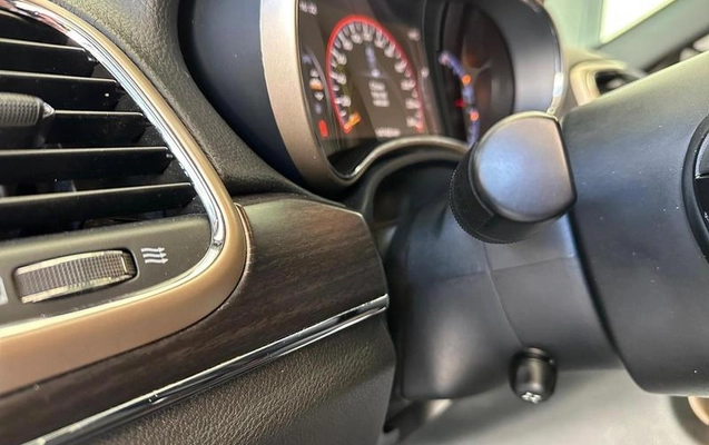 imagem-https://www.socarrao.com.br/sc-vehicle-images-prod/4007531/1790027864219-8493691_13_B_d0f708f9df.jpeg